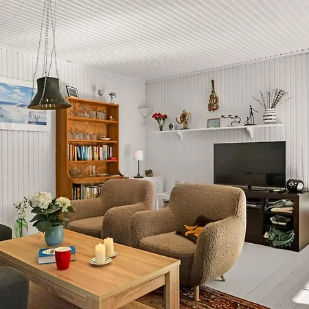 Eimi - 1-5km From The Sea By Interhome Feriehus
