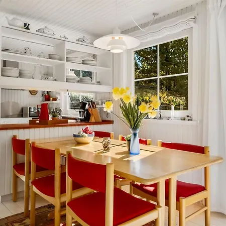Eimi - 1-5km From The Sea By Interhome Feriehus